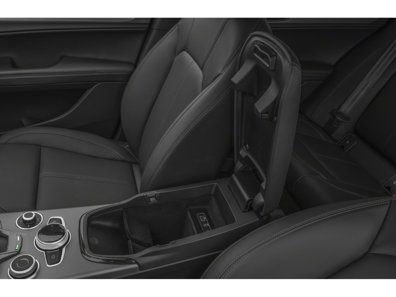 2026 Alfa Romeo Stelvio Base