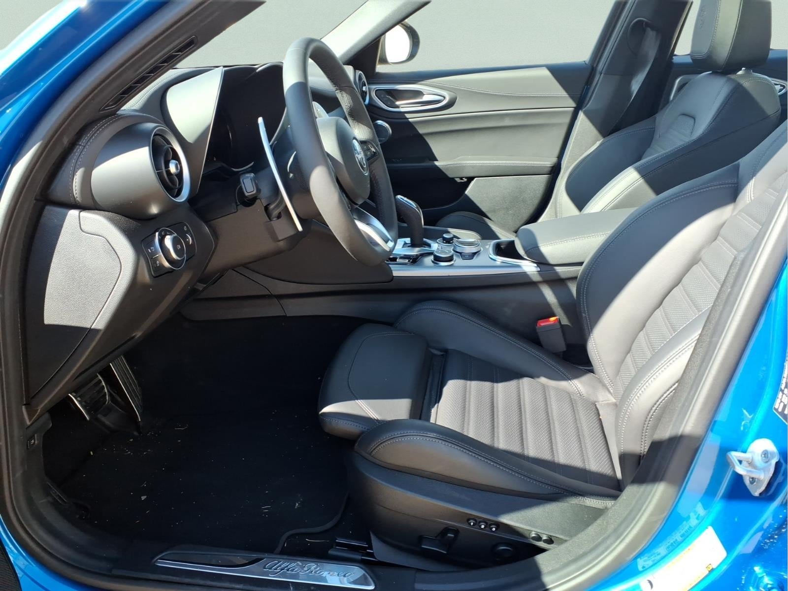 2025 Alfa Romeo Giulia Base