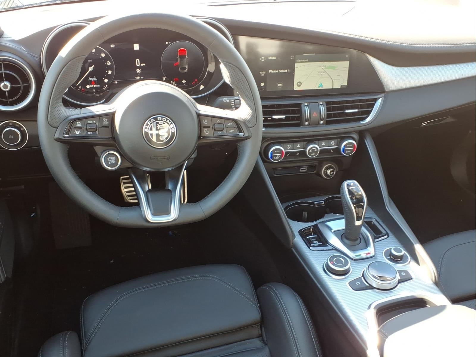 2025 Alfa Romeo Giulia Base