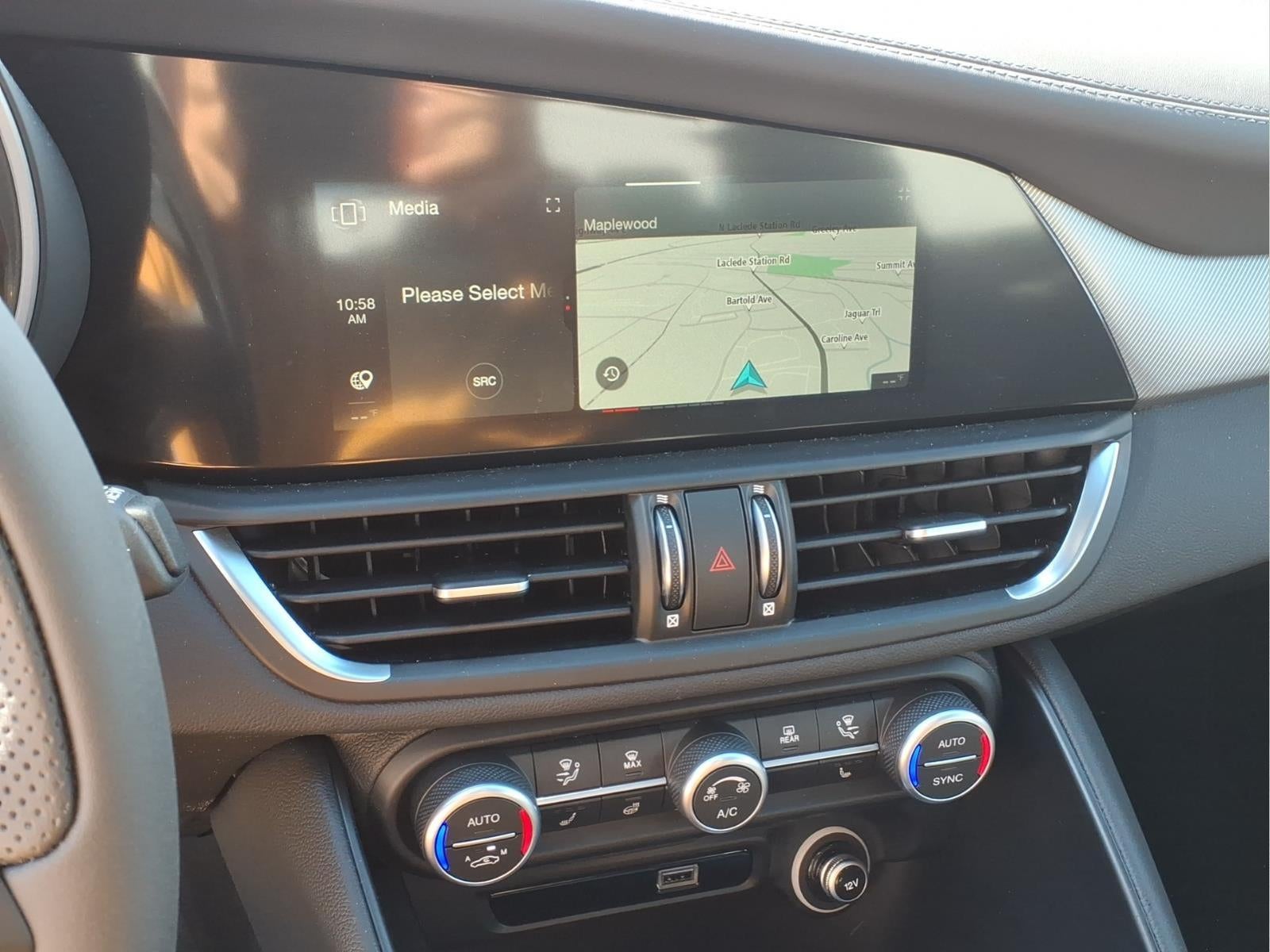 2025 Alfa Romeo Giulia Base