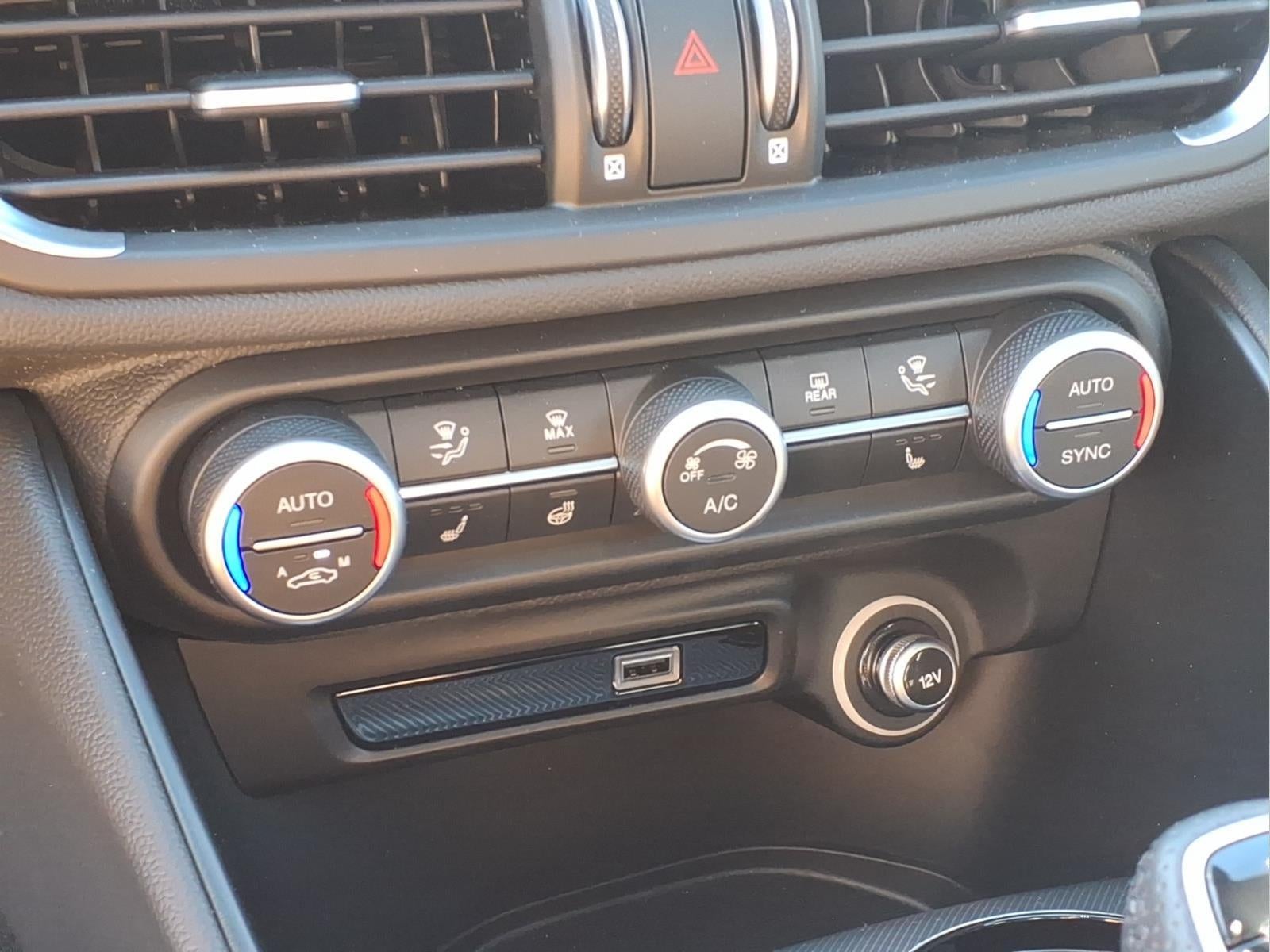 2025 Alfa Romeo Giulia Base