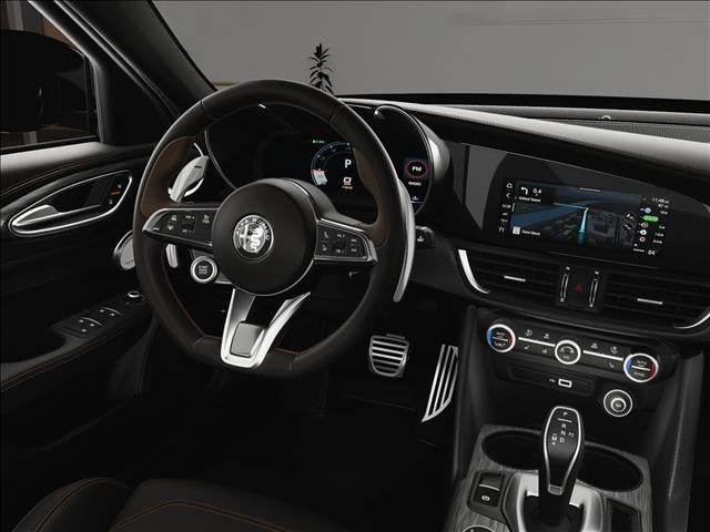 2025 Alfa Romeo Giulia Intensa