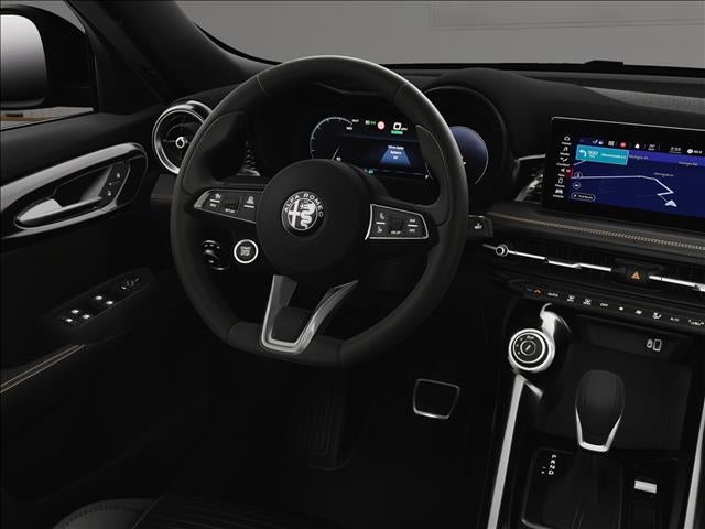 2025 Alfa Romeo Tonale Base