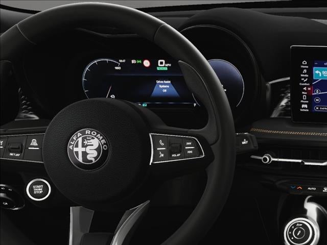 2025 Alfa Romeo Tonale Base