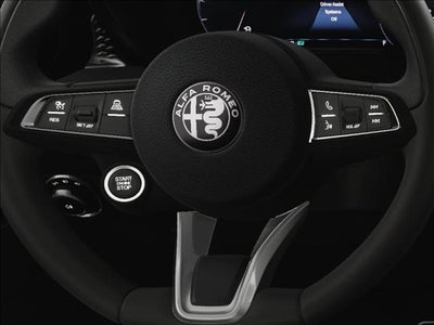 2025 Alfa Romeo Tonale Base
