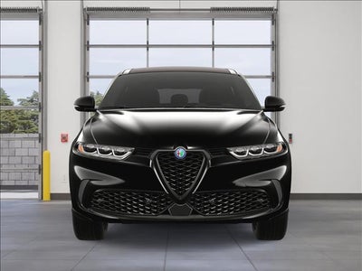 2025 Alfa Romeo Tonale Base