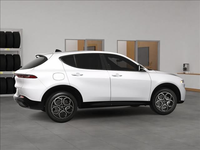 2025 Alfa Romeo Tonale Base