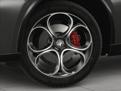 2025 Alfa Romeo Stelvio Base