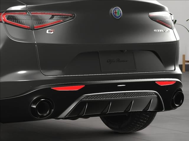2025 Alfa Romeo Stelvio Base