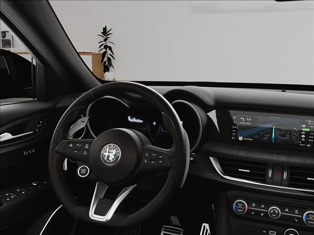 2025 Alfa Romeo Stelvio Base