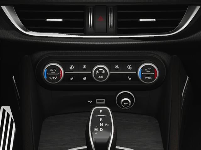 2025 Alfa Romeo Stelvio Base