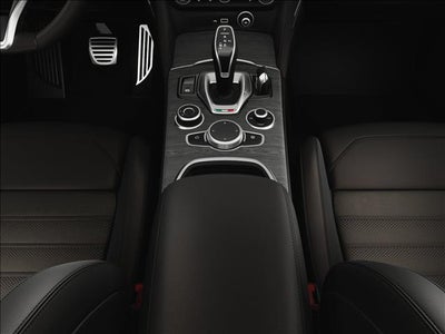 2025 Alfa Romeo Stelvio Base