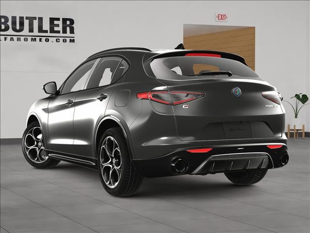 2025 Alfa Romeo Stelvio Base