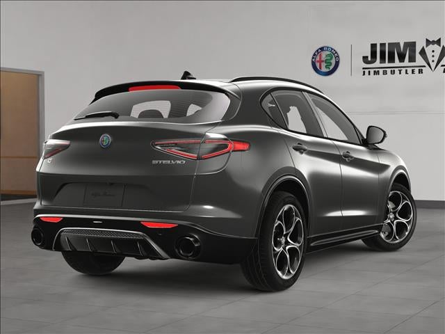 2025 Alfa Romeo Stelvio Base
