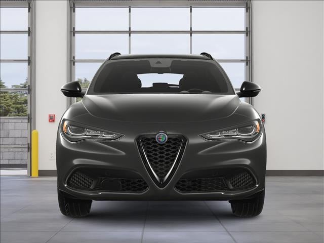 2025 Alfa Romeo Stelvio Base