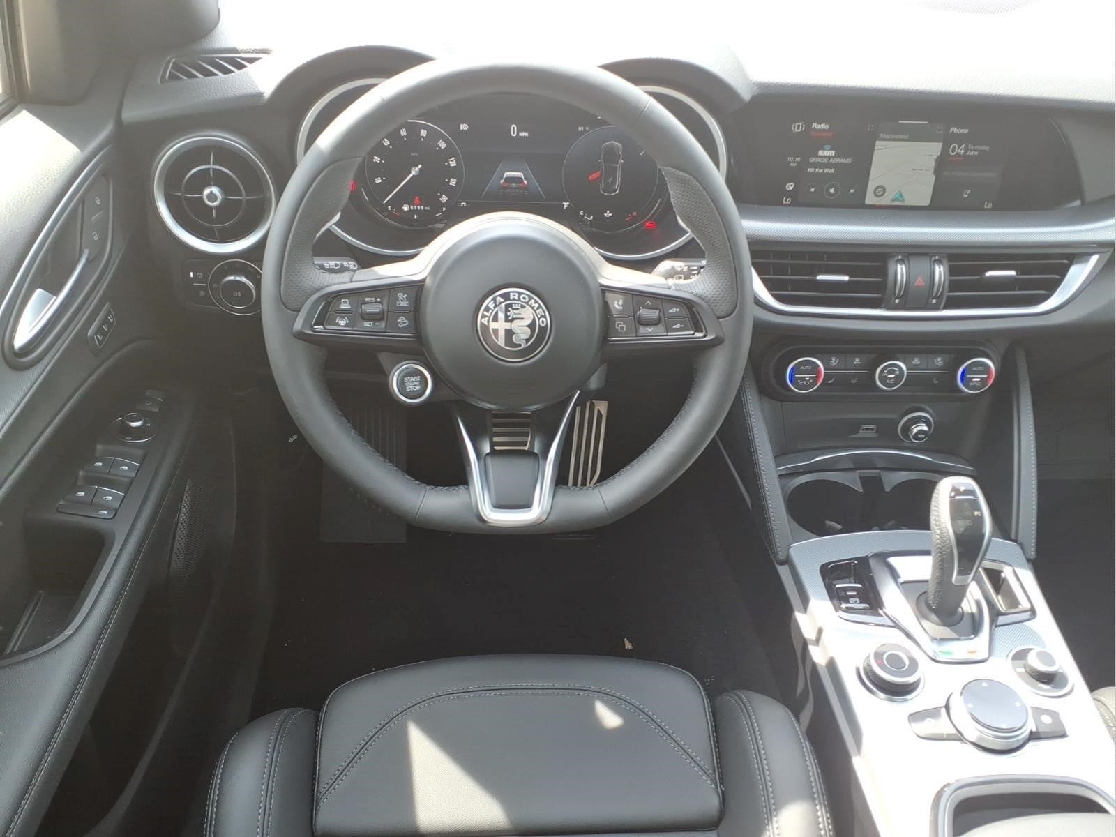 2026 Alfa Romeo Stelvio Base