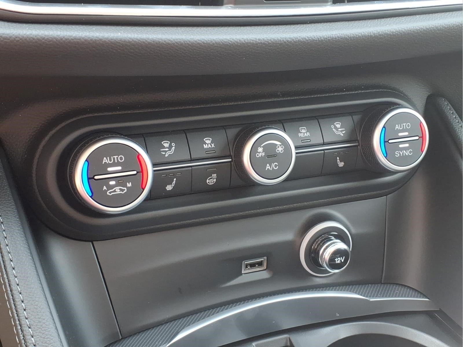 2026 Alfa Romeo Stelvio Base