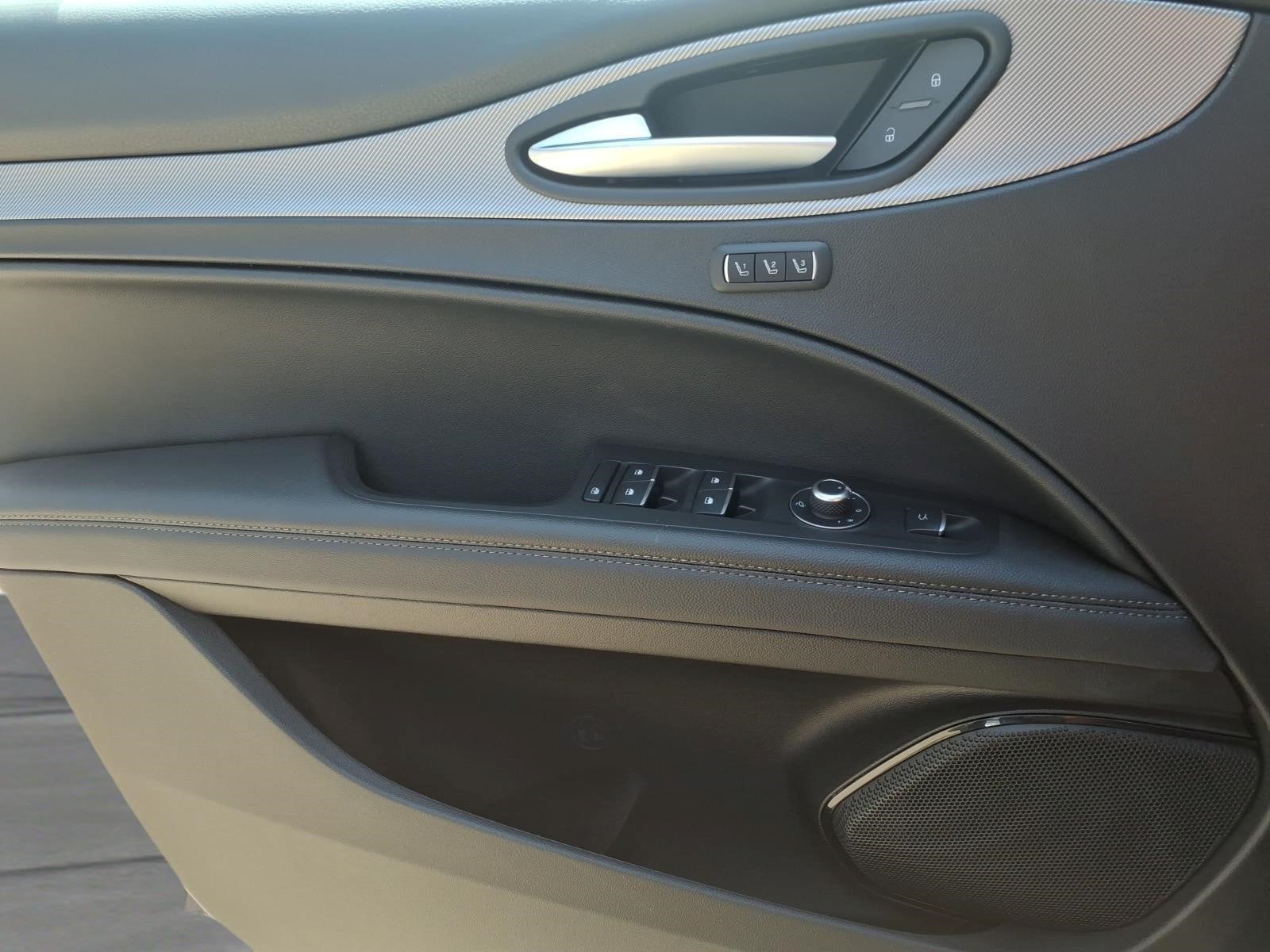 2026 Alfa Romeo Stelvio Base