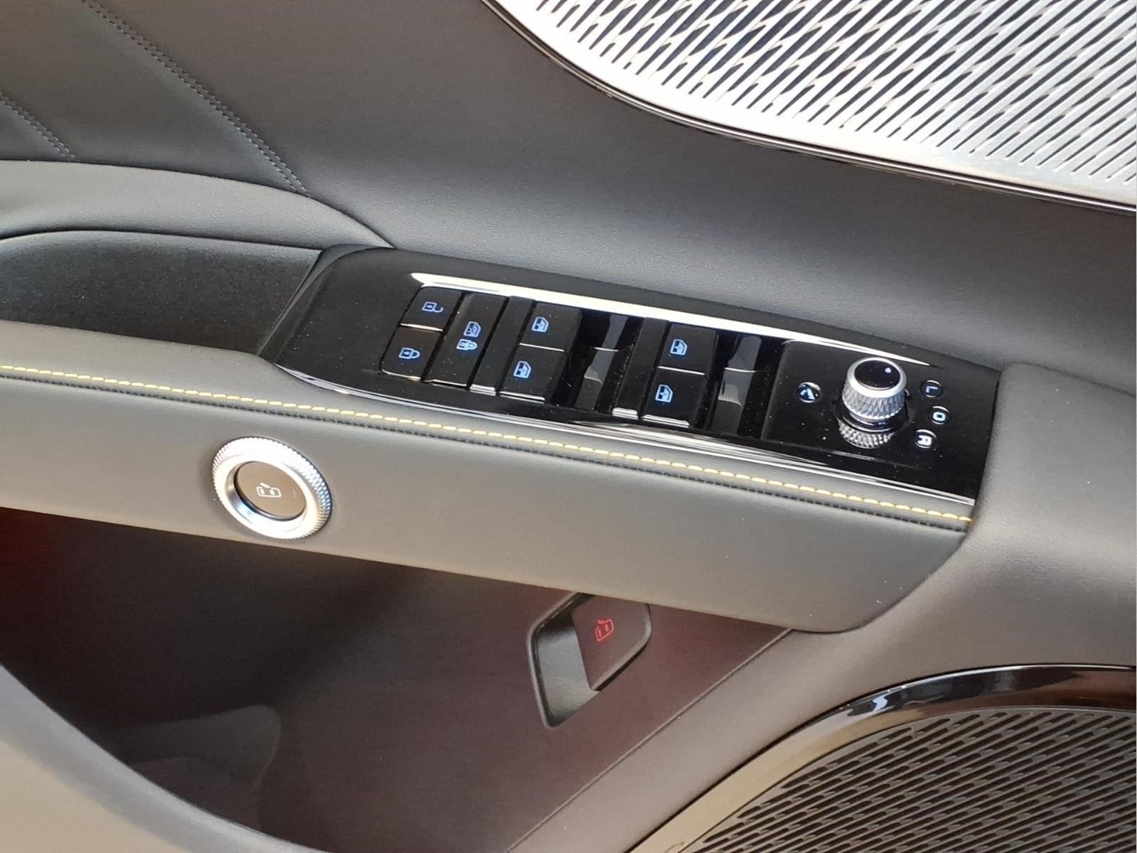 2027 Maserati Grecale Modena V6