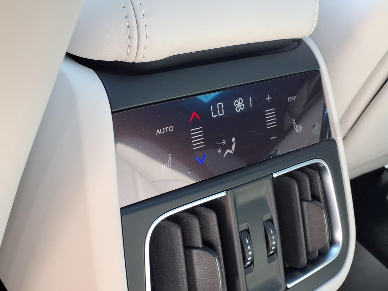 2026 Maserati Grecale Modena V6