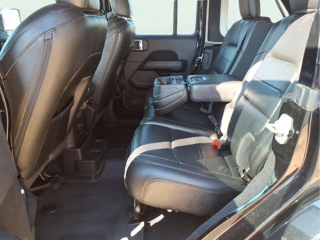 2022 Jeep Wrangler Unlimited Sahara Altitude