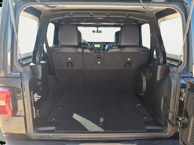 2022 Jeep Wrangler Unlimited Sahara Altitude