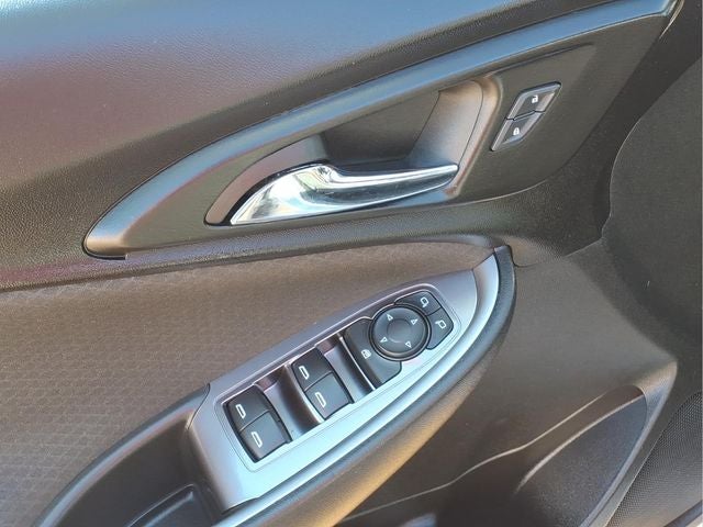 2018 Chevrolet Malibu LS 1LS