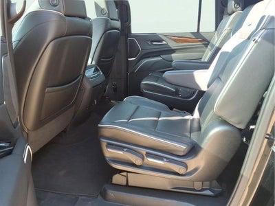 2023 Cadillac Escalade ESV Premium
