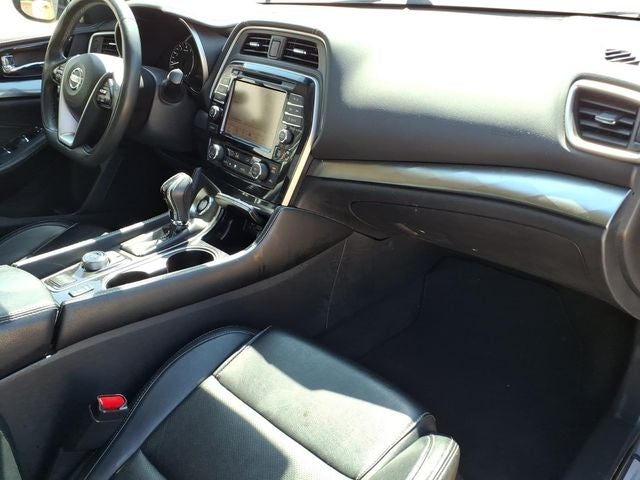 2022 Nissan Maxima SV