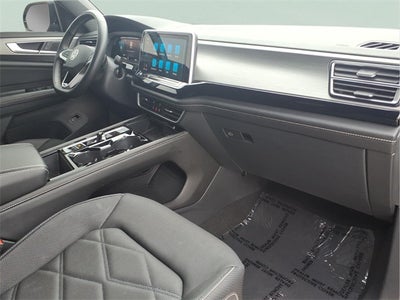 2024 Volkswagen Atlas Cross Sport 2.0T SE w/Technology