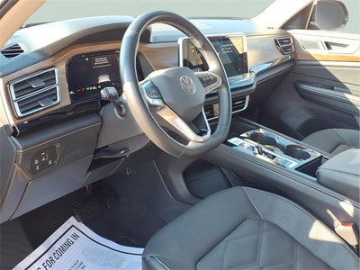 2024 Volkswagen Atlas 2.0T SE w/Technology