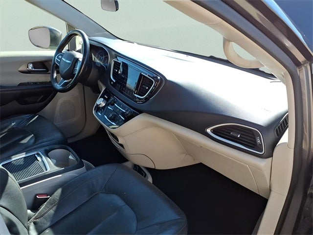 2020 Chrysler Pacifica Touring L Plus