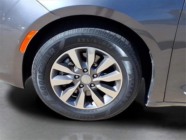 2020 Chrysler Pacifica Touring L Plus