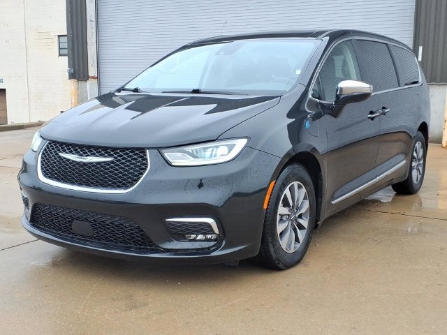 2023 Chrysler Pacifica Hybrid Limited