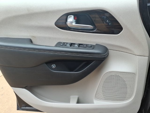 2023 Chrysler Pacifica Hybrid Limited
