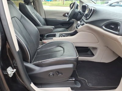 2023 Chrysler Pacifica Hybrid Limited