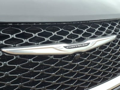 2023 Chrysler Pacifica Hybrid Limited