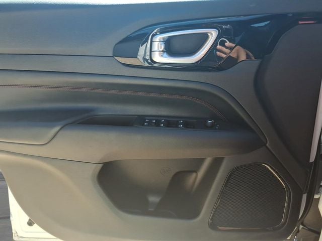 2025 Jeep Compass Trailhawk - Photo 15