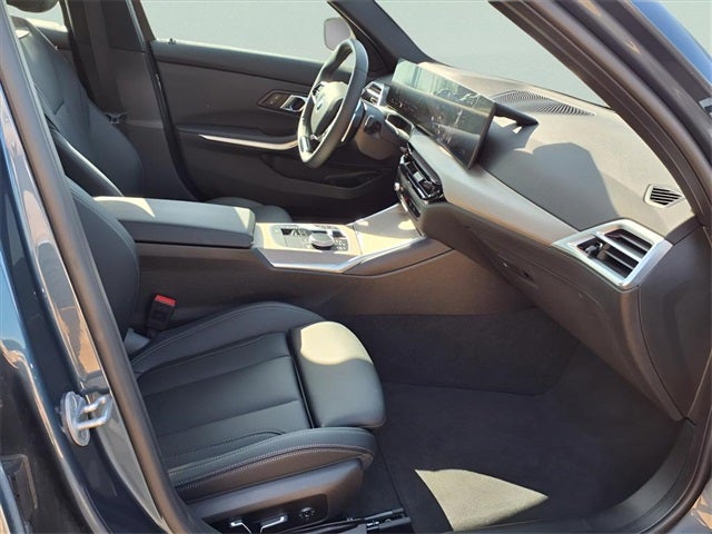 2025 BMW 3 Series 330i xDrive