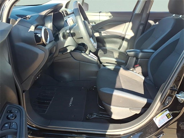 2023 Nissan Versa 1.6 SV