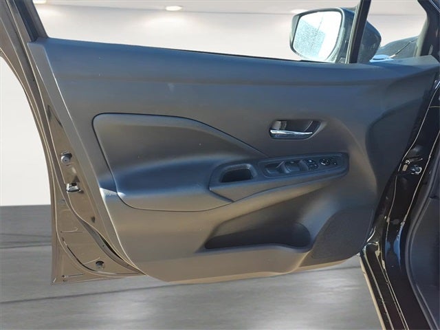 2023 Nissan Versa 1.6 SV