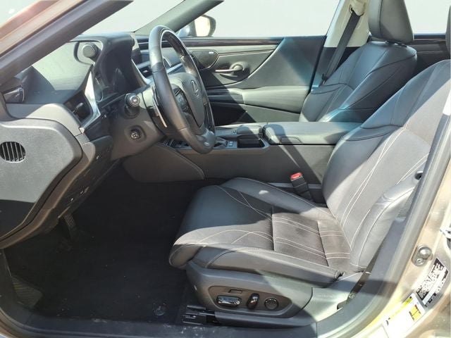 2020 Lexus ES 300h Luxury