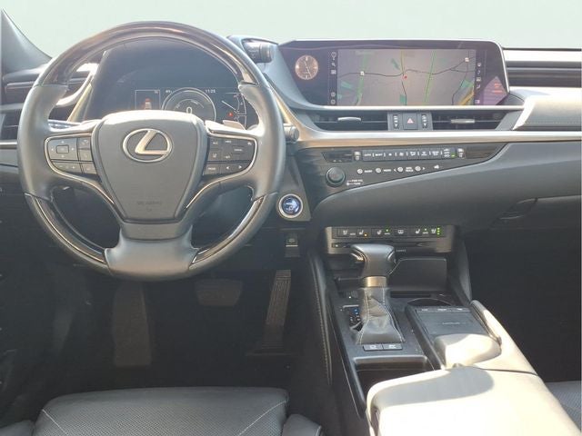 2020 Lexus ES 300h Luxury