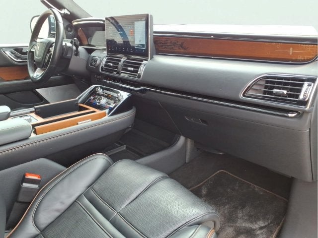 2024 Lincoln Navigator L Black Label