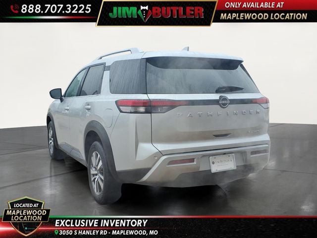 2025 Nissan Pathfinder SL