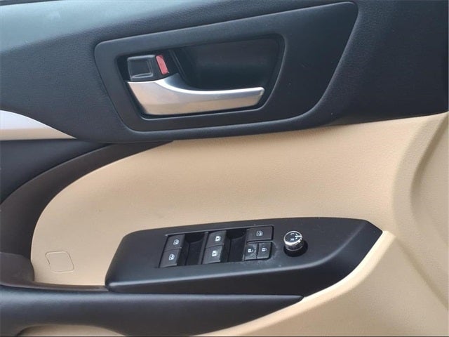 2018 Toyota Highlander Base