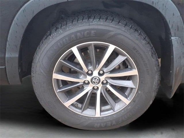 2018 Toyota Highlander Base