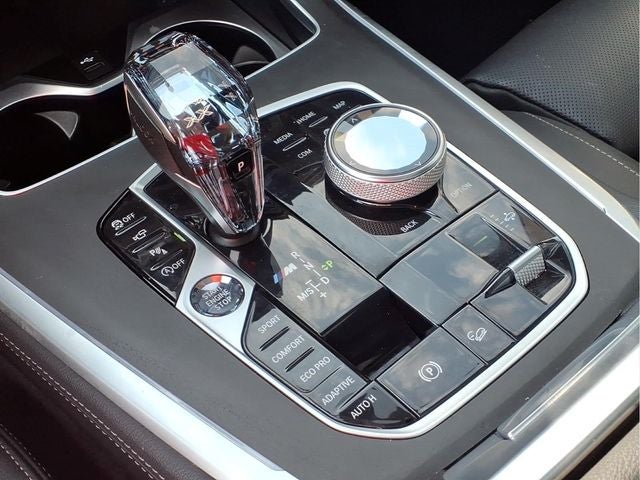 2021 BMW X7 M50i
