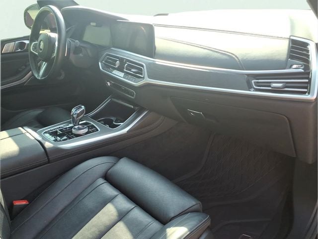 2021 BMW X7 M50i