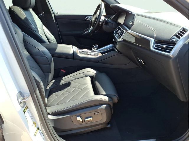 2023 BMW X6 xDrive40i